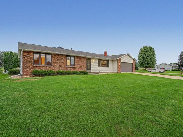587 Washington Street, Monticello, WI 53570