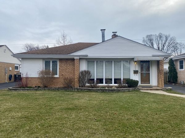 8253 N Washington Street , Niles, IL 60714