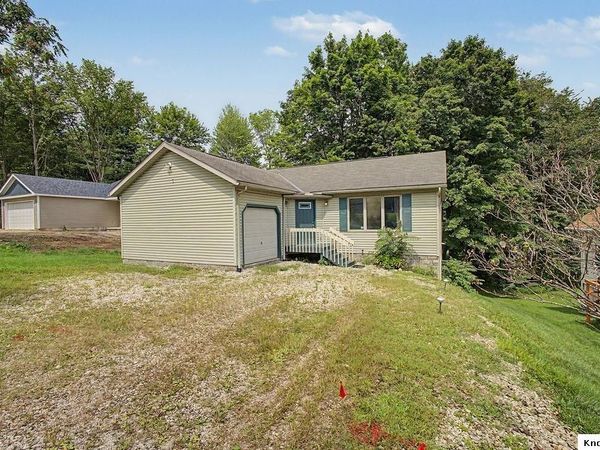 707 Greenbriar Circle, Howard, OH 43028