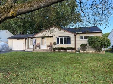 225 Hildegarde Road, Rochester, NY 14626