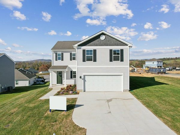110 FIELDCREST LN, STAUNTON, VA 24401