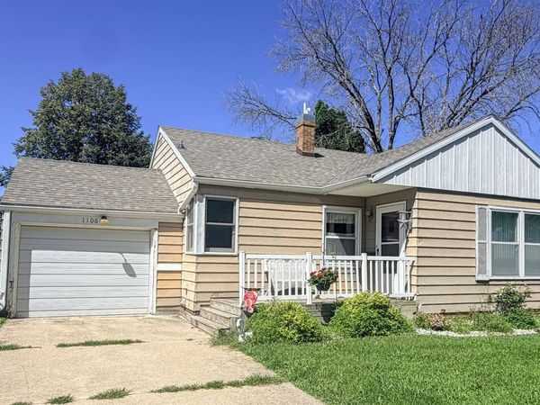 1106 Val Kay Court, Hampton, IA 50441