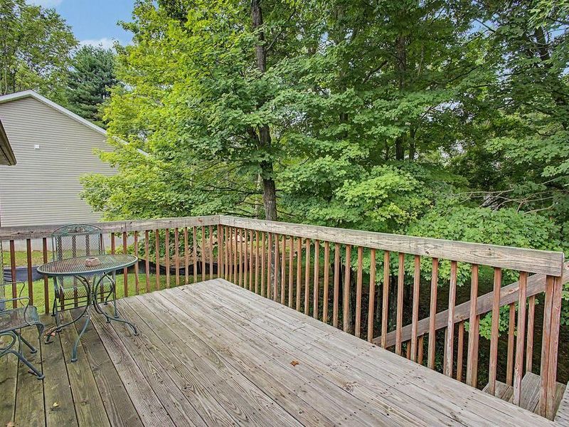 707 Greenbriar Circle , Howard, OH 43028 Photo 18