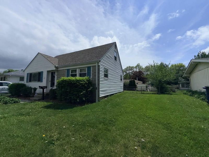 1437 Matthias Drive , Columbus, OH 43224 Photo 4