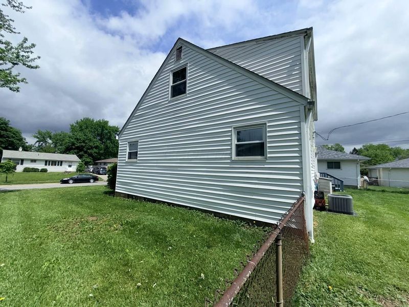 1437 Matthias Drive , Columbus, OH 43224 Photo 5