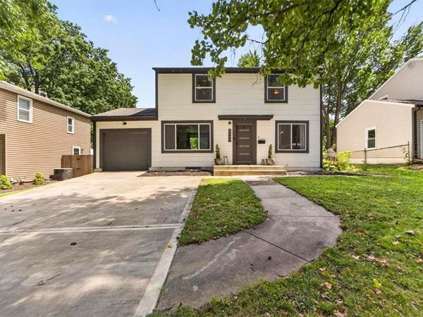 8309 Jarboe Street, Kansas City, MO 64114