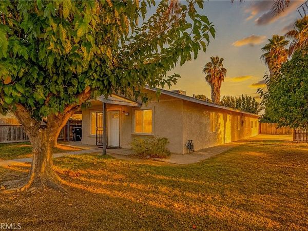 9566 E Broadway, Planada, CA 95365
