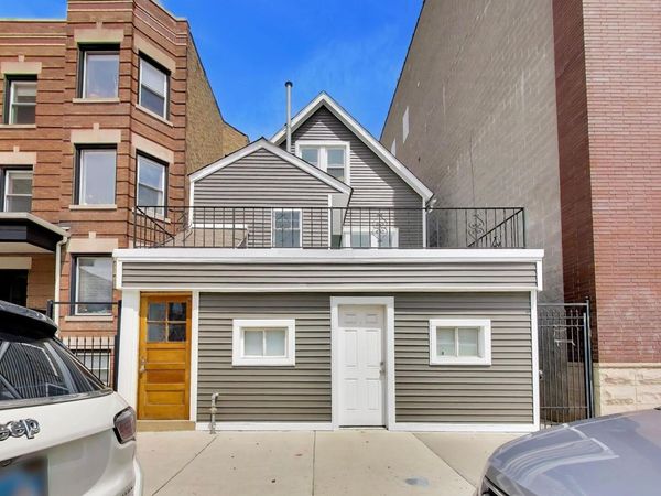 3450 W Diversey Avenue , Chicago, IL 60647