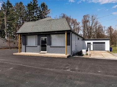 12482 Broadway Street, Alden, NY 14004