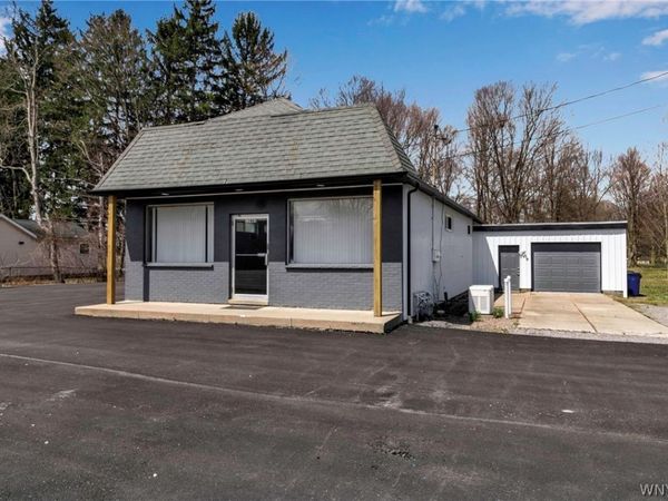 12482 Broadway Street , Alden, NY 14004