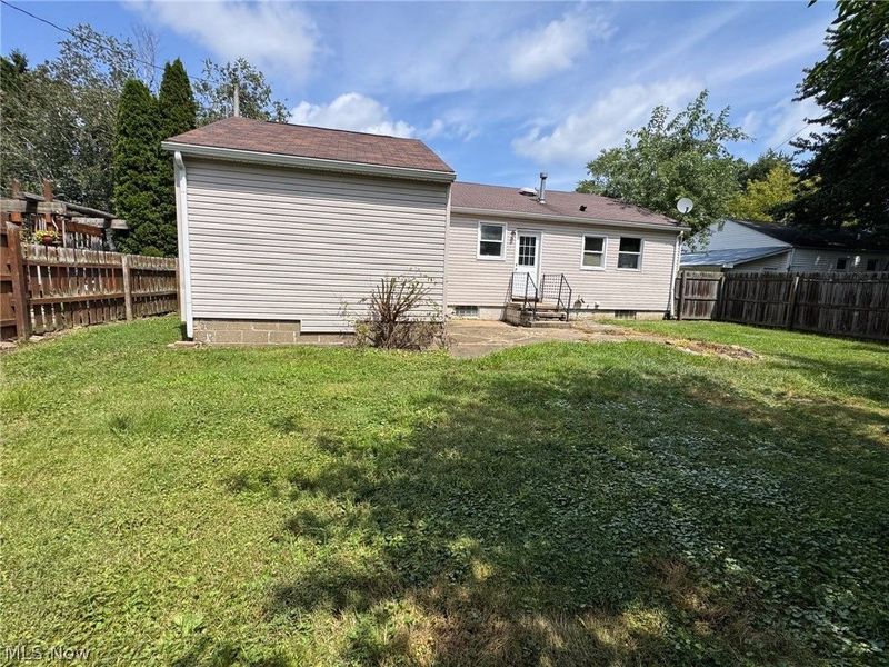 2308 42nd Street NW, Canton, OH 44709 Photo 2