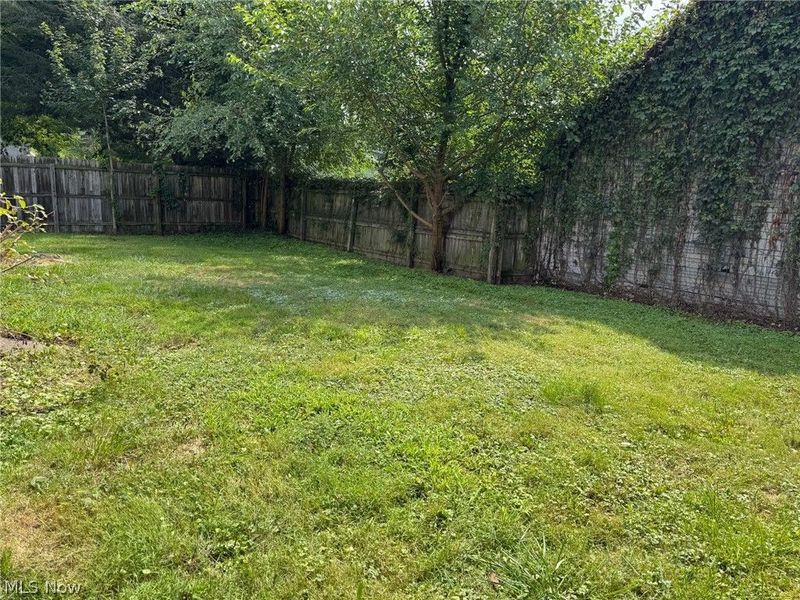 2308 42nd Street NW, Canton, OH 44709 Photo 3