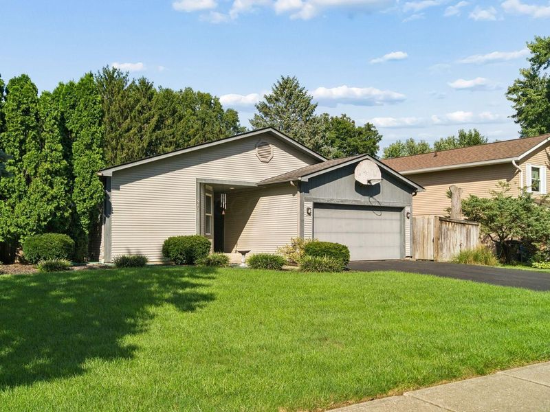 540 Forestwood Drive, Columbus, OH 43230 Photo 2