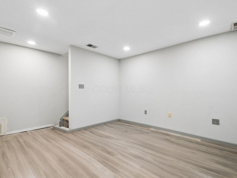 540 Forestwood Drive, Columbus, OH 43230 Photo 32