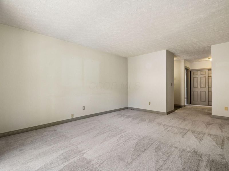 540 Forestwood Drive, Columbus, OH 43230 Photo 7