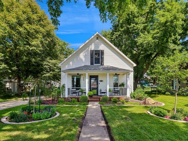 59 E North Street, Winterset, IA 50273