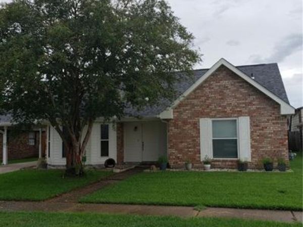 449 ROSEDALE Drive , Destrehan, LA 70047