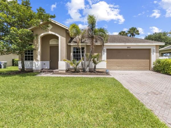 9907 E Verona Circle, Vero Beach, FL 32966