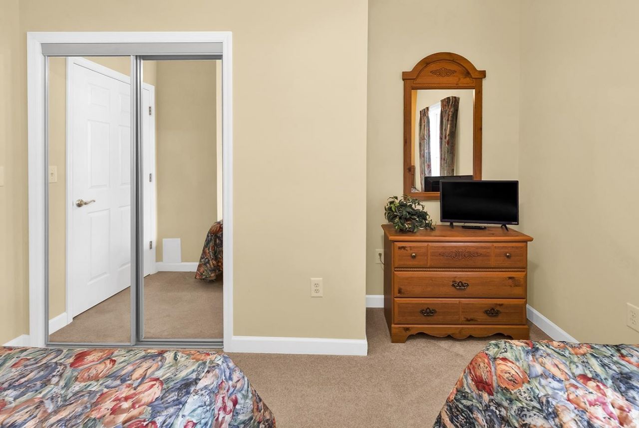 5801 Oyster Catcher Dr. Photo 17