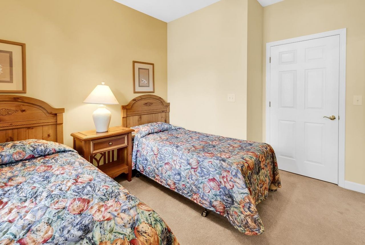 5801 Oyster Catcher Dr. Photo 18