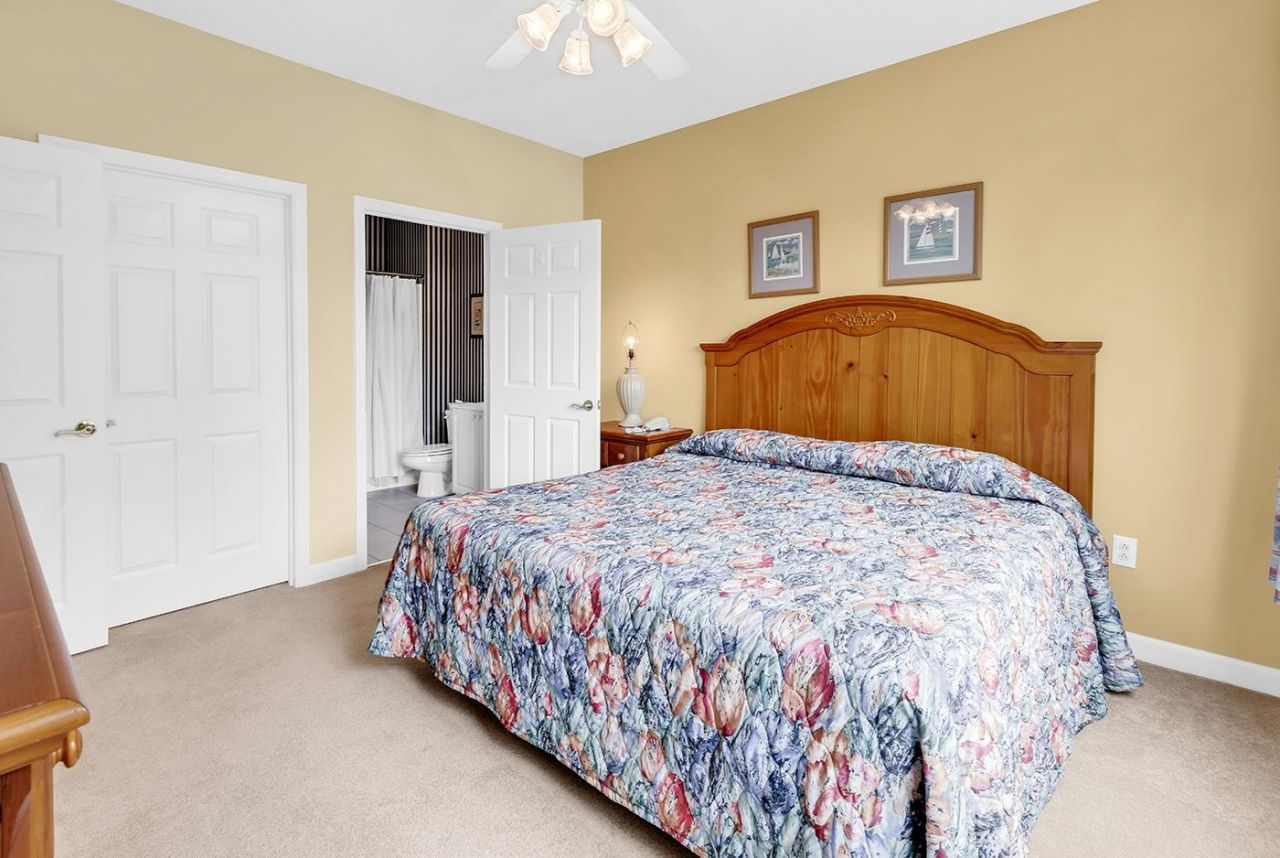 5801 Oyster Catcher Dr. Photo 23