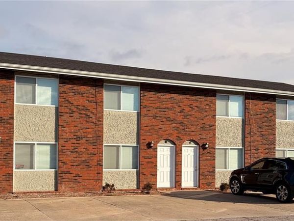 2516 & 2520 Eastview, Belleville, IL 62221