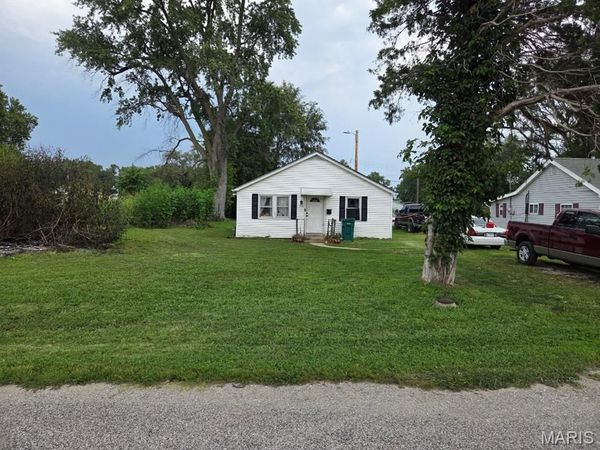 312 W 7th Street , Cahokia, IL 62206