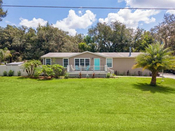 40316 GRAYS AIRPORT ROAD , LADY LAKE, FL 32159