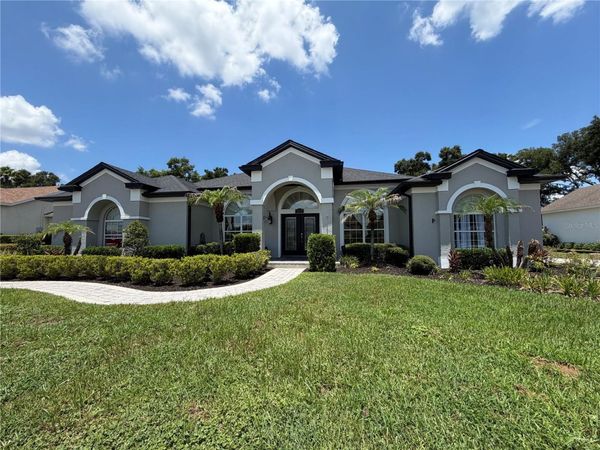 1070 CEASARS COURT , MOUNT DORA, FL 32757