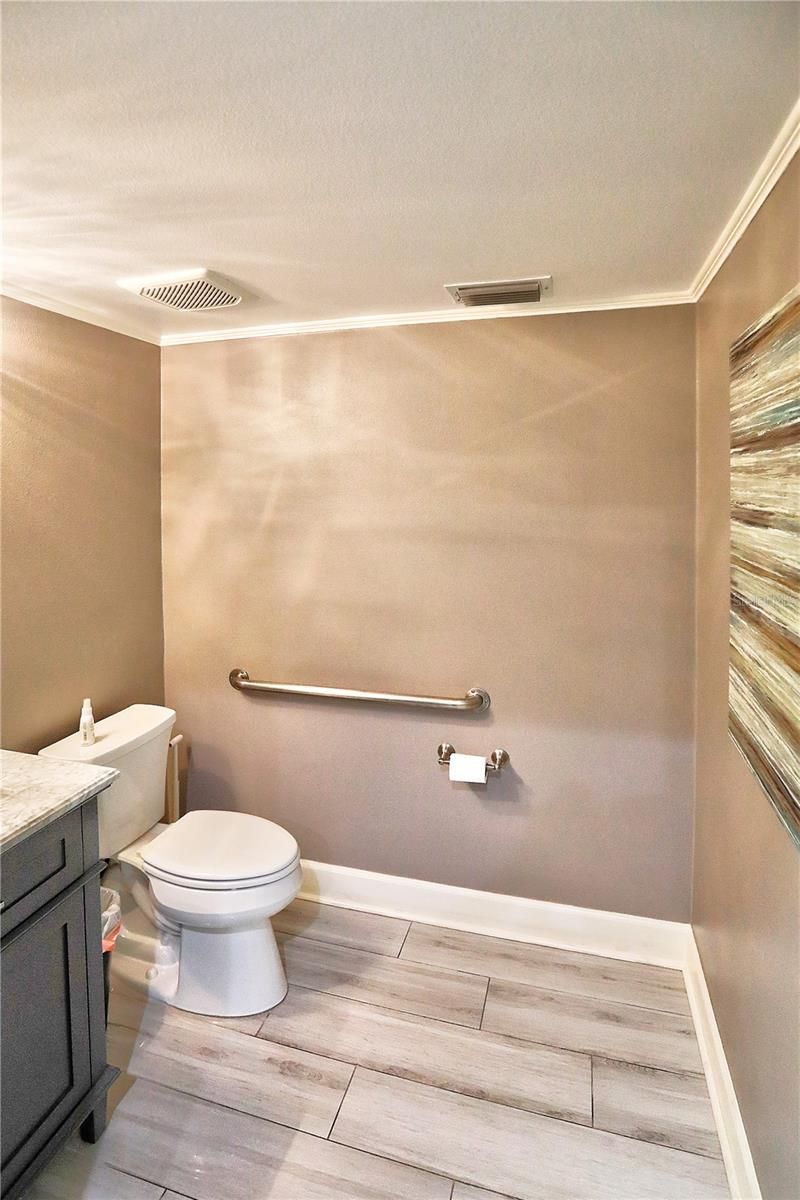705 Douglas Avenue , Altamonte Springs, FL 32714 Photo