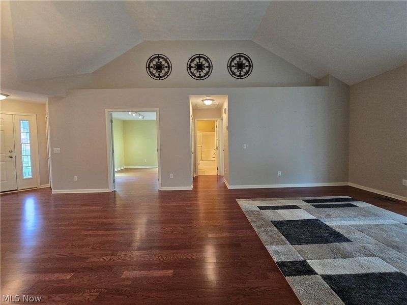 5345 Lake Forest Reserve Lane , Brunswick Hills, OH 44212 Photo 6