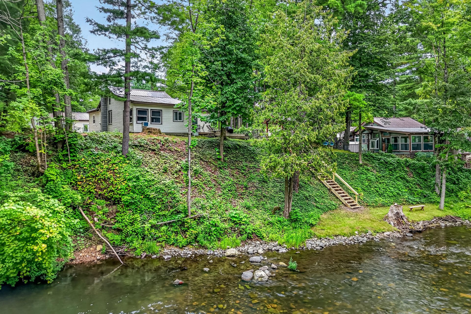 7784 E Saint Huberts Trail, Hesperia, MI 49421 Main Photo
