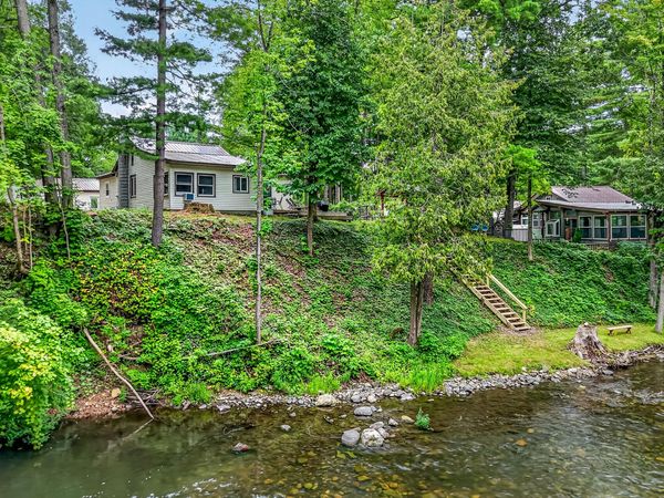 7784 E Saint Huberts Trail, Hesperia, MI 49421