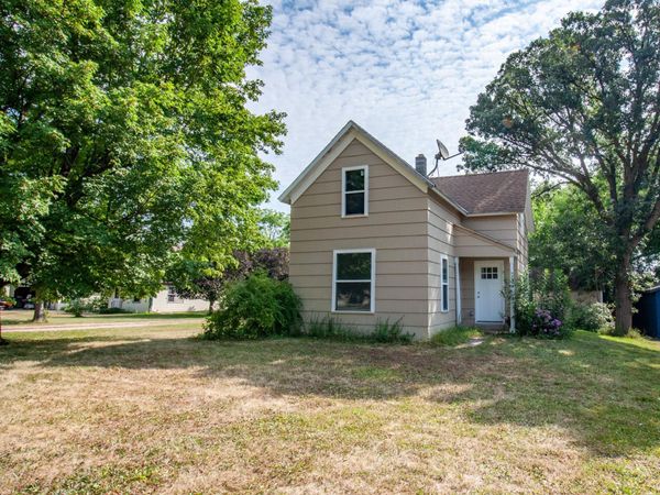 614 Springen Avenue , Fergus Falls, MN 56537