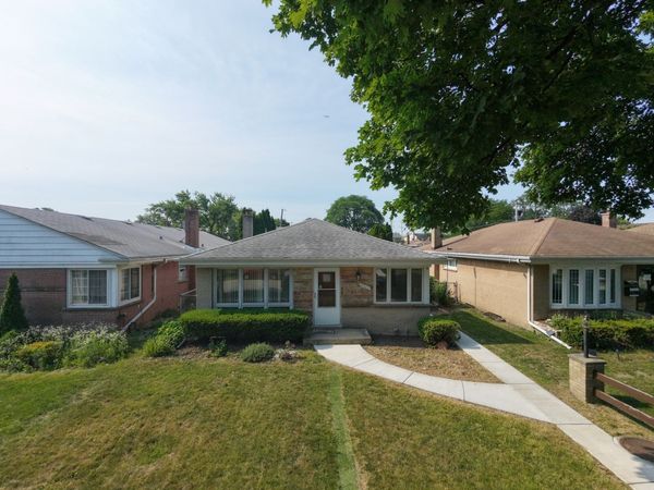 4605 Jerome Avenue , Skokie, IL 60076