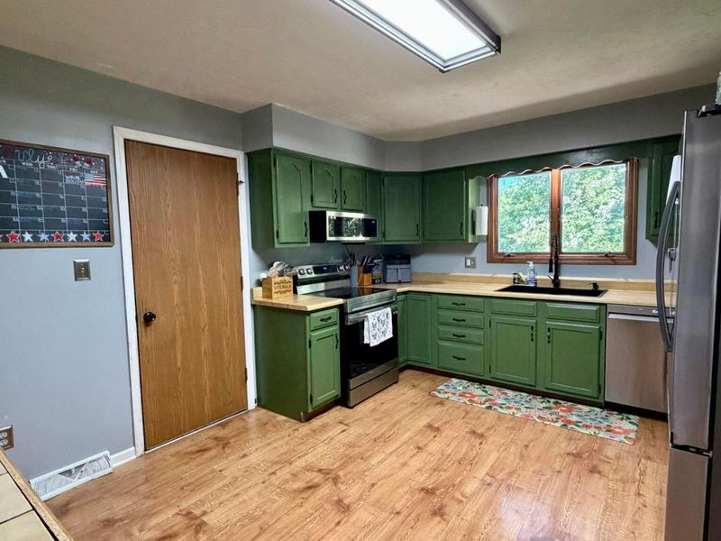 246 Woodview Drive , Chillicothe, OH 45601 Photo 11