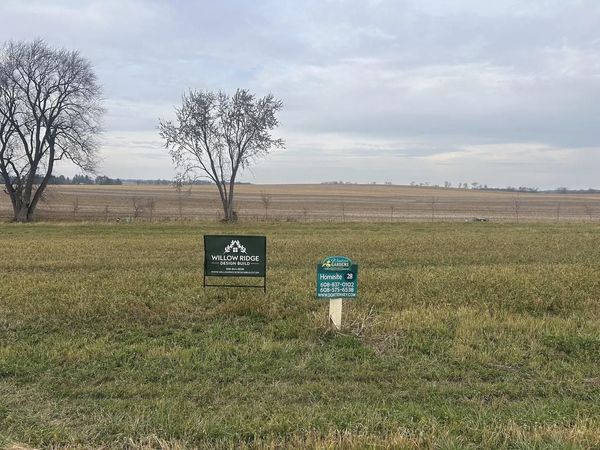 L28 Colton Way, Sun Prairie, WI 53590