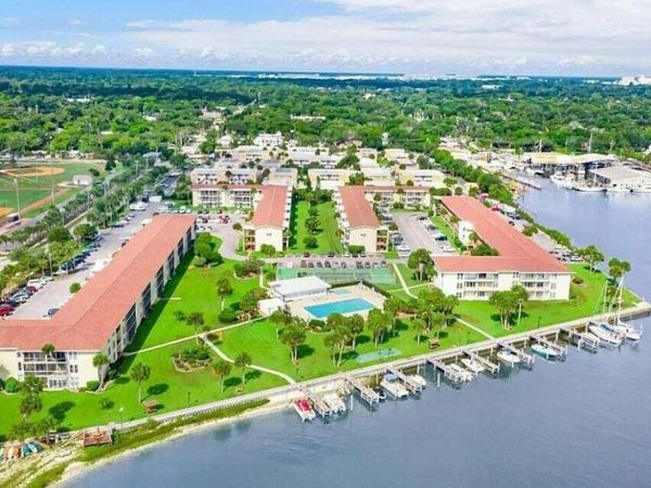 719 S Beach Street, Unit 1050, Daytona Beach, FL 32114