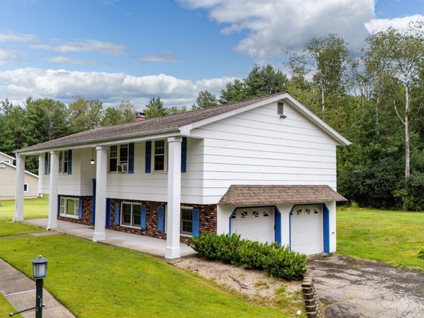 122 Crouse Drive, Amsterdam, NY 12010