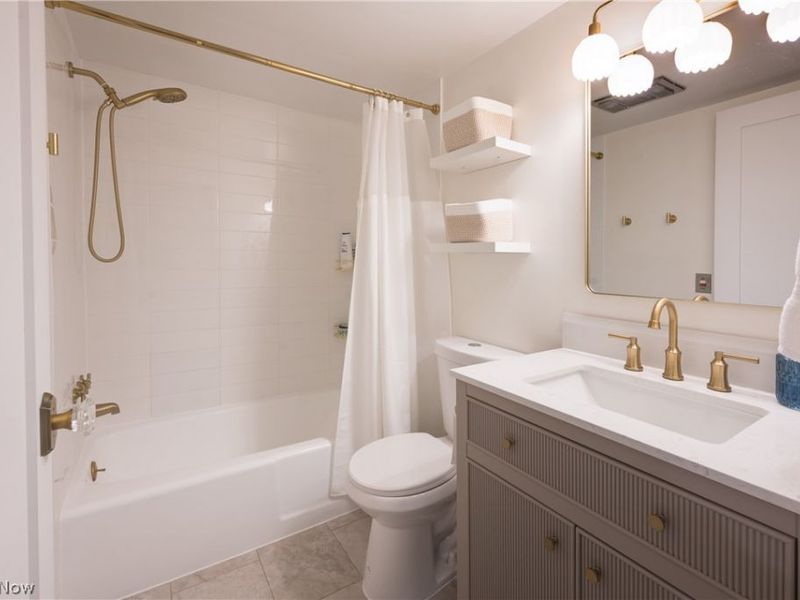 22701 Center Ridge Road , Unit 115, Rocky River, OH 44116 Photo 22