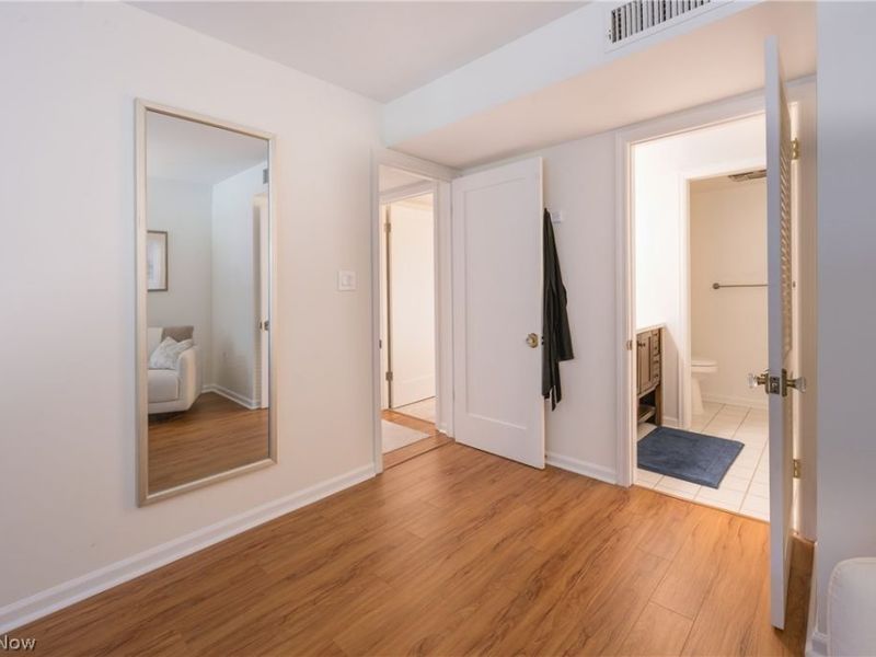22701 Center Ridge Road , Unit 115, Rocky River, OH 44116 Photo 26