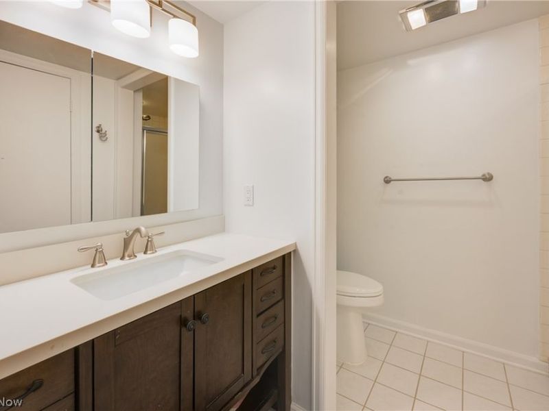 22701 Center Ridge Road , Unit 115, Rocky River, OH 44116 Photo 27