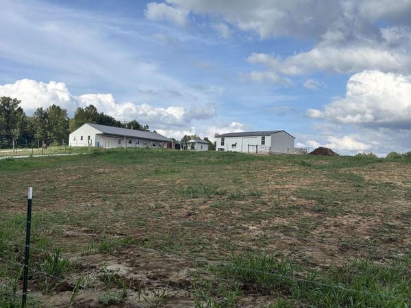 5385 W Prowsville Ridge Road, Campbellsburg, IN 47108