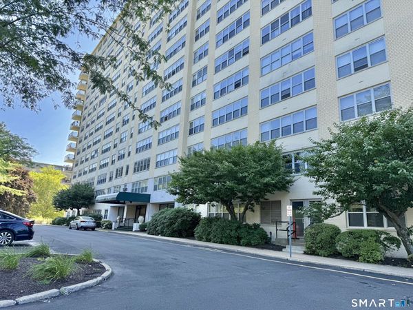 2625 Park, Unit 3B, Bridgeport, CT 06604