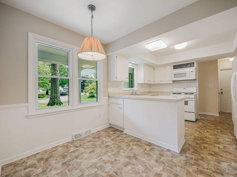 2871 E Shore Court, Columbus, OH 43231 Photo 12