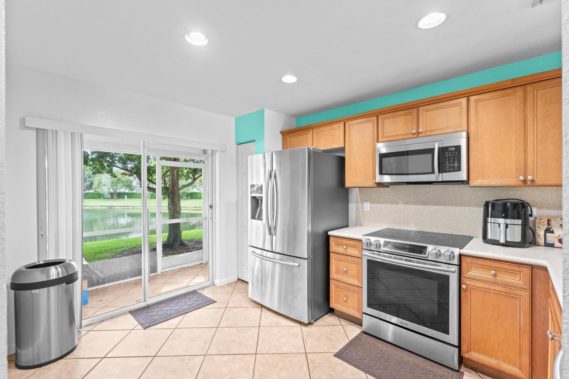6107 Sandy Bank Terrace, Riviera Beach, FL 33407 Photo