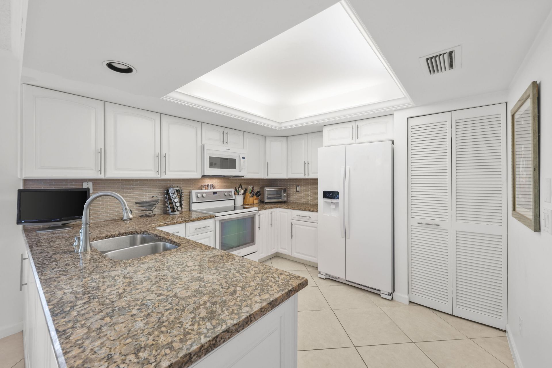 6434 SE Brandywine Court, Unit Apt 105, Stuart, FL 34997 Photo