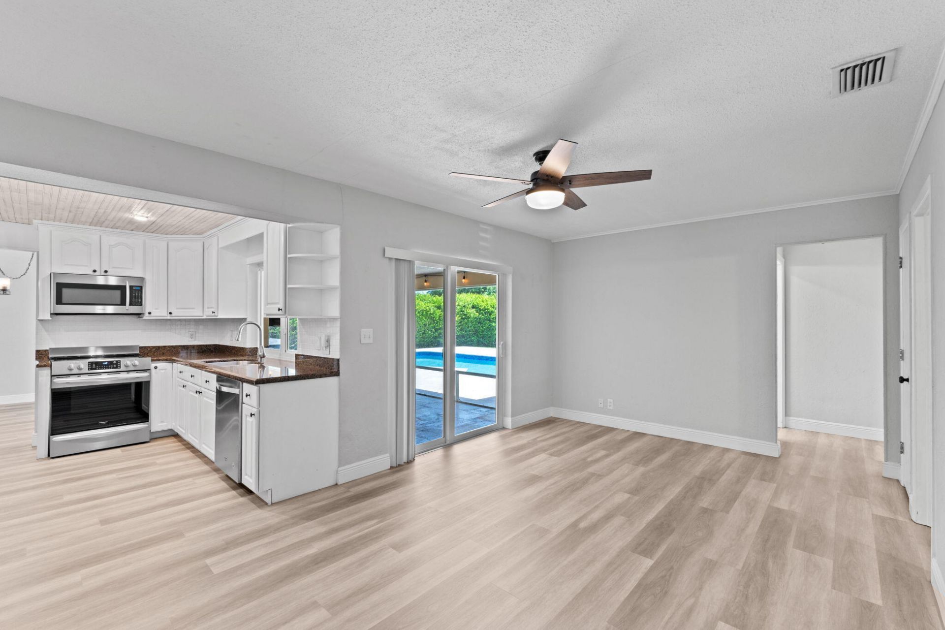 10380 NW 39th Manor, Coral Springs, FL 33065 Photo