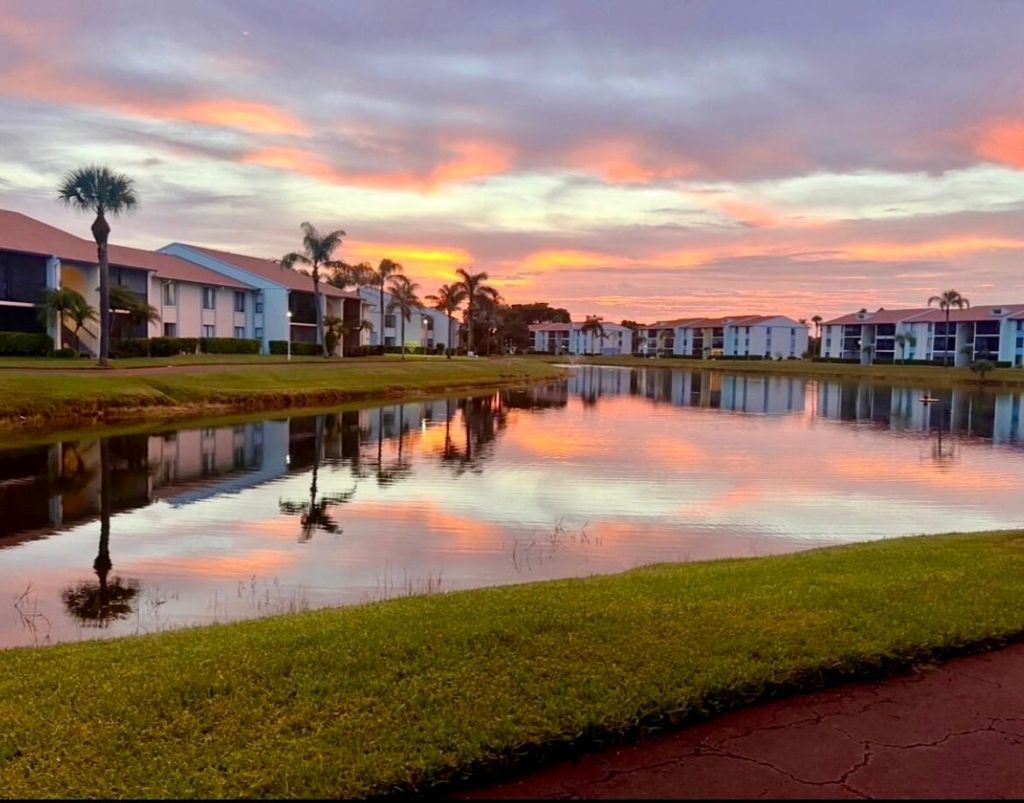 1111 Green Pine Boulevard, Unit F1, West Palm Beach, FL 33409 Photo