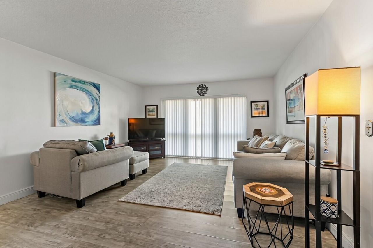 1111 Green Pine Boulevard, Unit F1, West Palm Beach, FL 33409 Photo